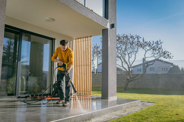 Best Driveway Pressure Washing  in Britt, IA